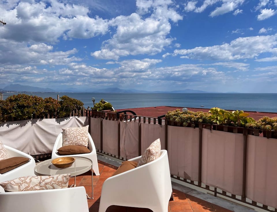 BBHome, above the Amalfi Coast at Vietri, Vietri sul Mare, Campania, Italy, photo 6 of 10