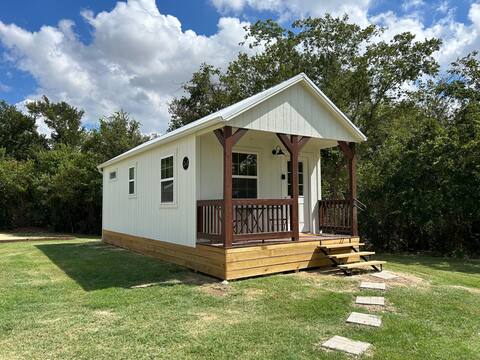 Alice at Creeks Edge Cottages