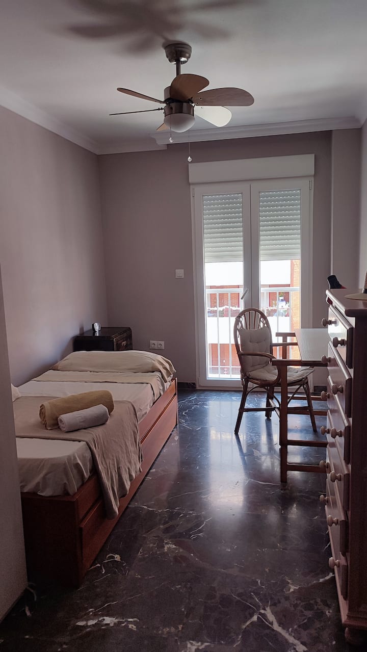 Soho Beach Balcony Sunny Room - Malaga