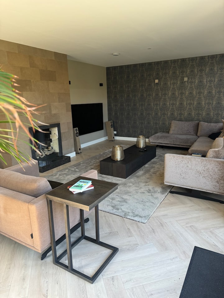 Luxury Villa With Jacuzzi Near Zandvoort Beach - Hoofddorp