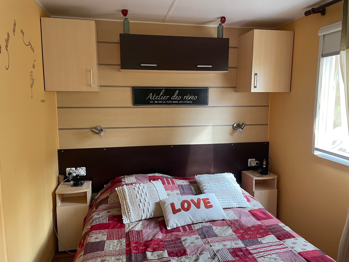 Top Airbnb: Cozy mobile home for 8 people. in Puget Sur Argens