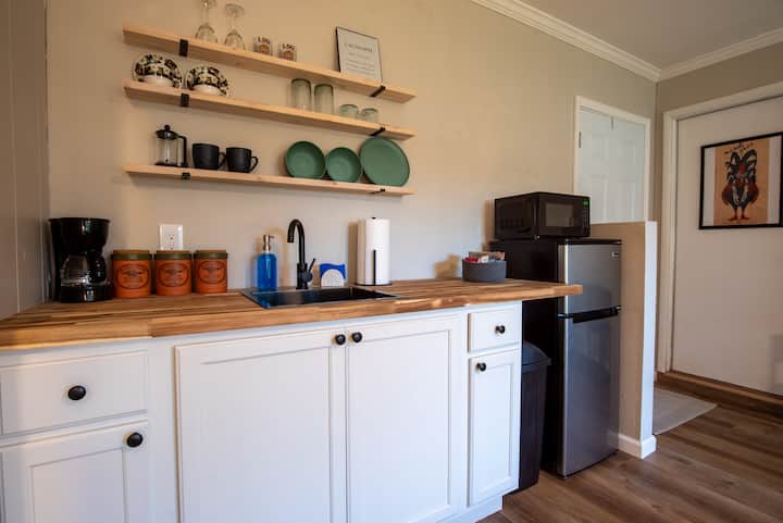 Little Lagniappe - Quiet, Cozy, Central - Baton Rouge, LA