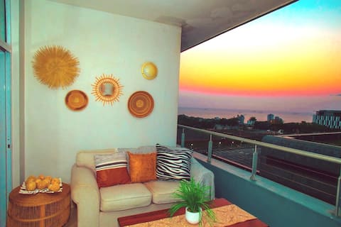 Oceans Gateway-4 Adults & 2 kids,5 mins from Beach