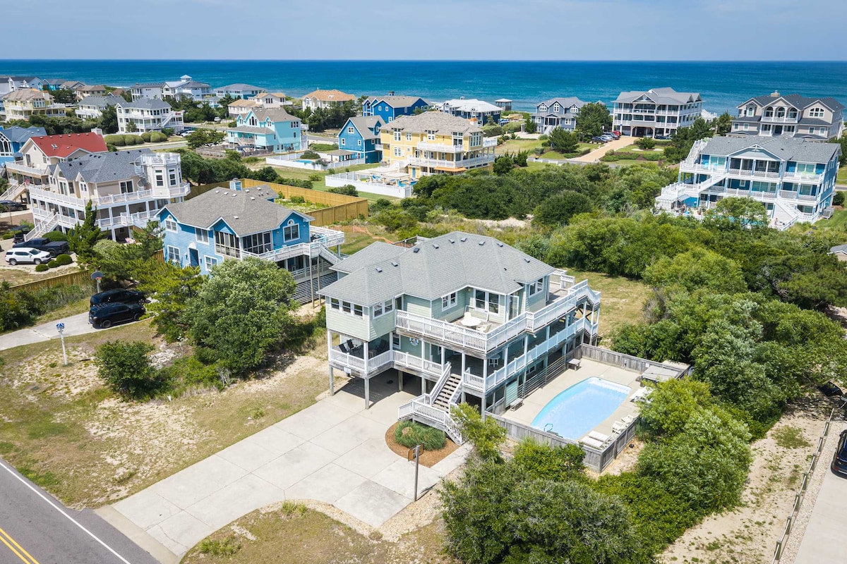 Third Row in Whalehead with Pool + Spa, Sleeps 22!
