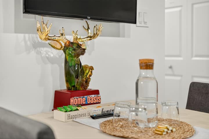 Home Oasis | 15 Mins Downtown - Airport - Bc Place - Burnaby
