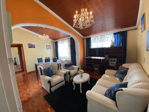 Airbnb con mejor rendimiento: Apartment + studio Techo/Mandalay/dining area en Kennedy