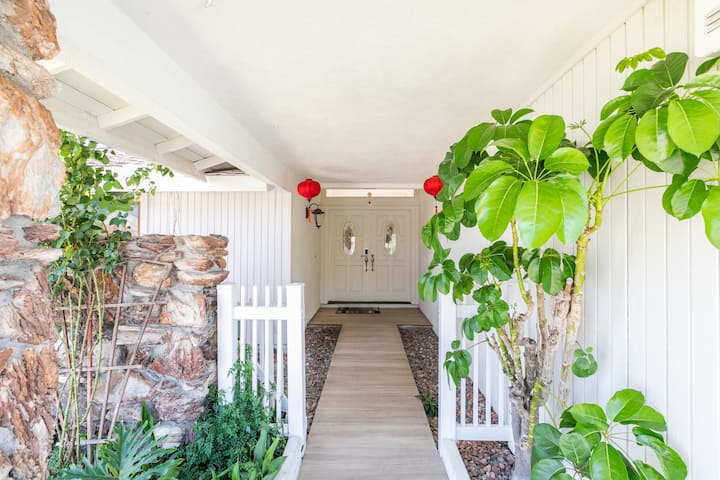 Дом с 5 спални близо до Disney-Beach-Lillte Saigon изображение 1