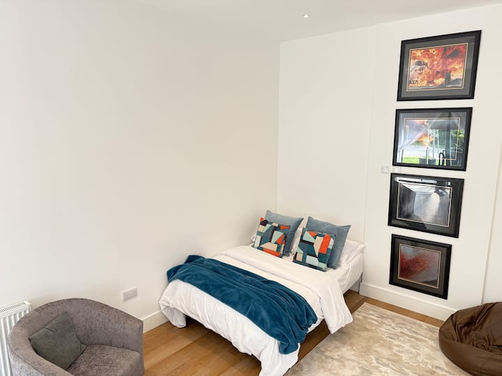 Delightful One Bed Barn Near Stansted Airport- - Essex