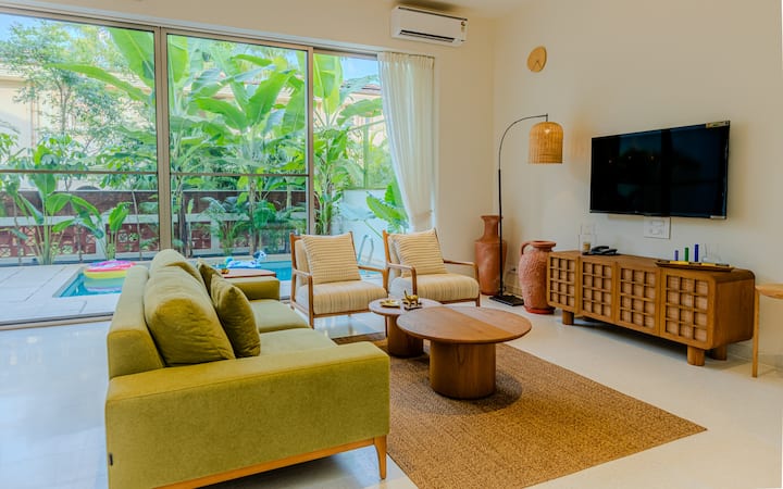Living room image 1