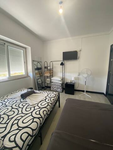 Aldeias de Sintra – Vista p Palácio. 5min Centro gallery image 2