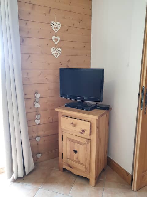 Propriété Airbnb réussie: Les Saisies Bisanne 1500 / Three-bedroom à Villard Sur Doron