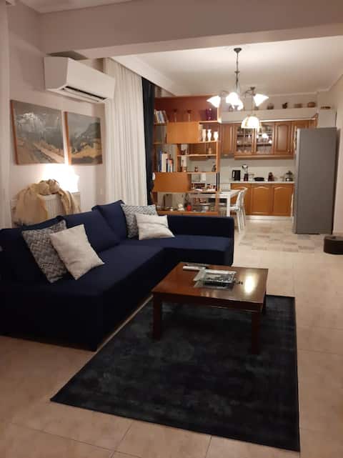 Top performing Airbnb: Sotiria's apartment Kalamaria in Δήμος Καλαμαριάς