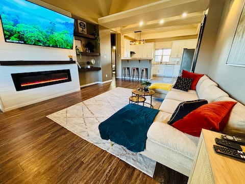 Serenity House •Work-Ready • Pool table