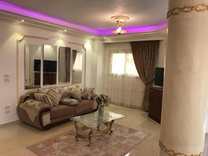 5 Bedrooms Luxury Villa Sheik Zayed Compound - Kahire
