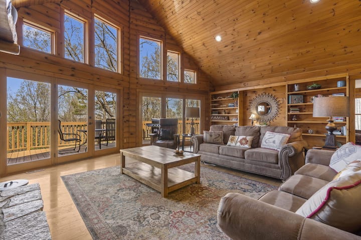 Lake View, Near Big Cedar, Free Tickets, Billiards - Ridgedale, MO
