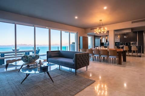 Successful Airbnb property: Luxury Penthouse - Stunning Views in El Centenario