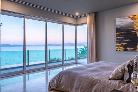 Luxury Penthouse - Stunning Views