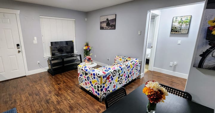 Kanaka Creek Getaway- Private Suite, Separate Entr - Maple Ridge