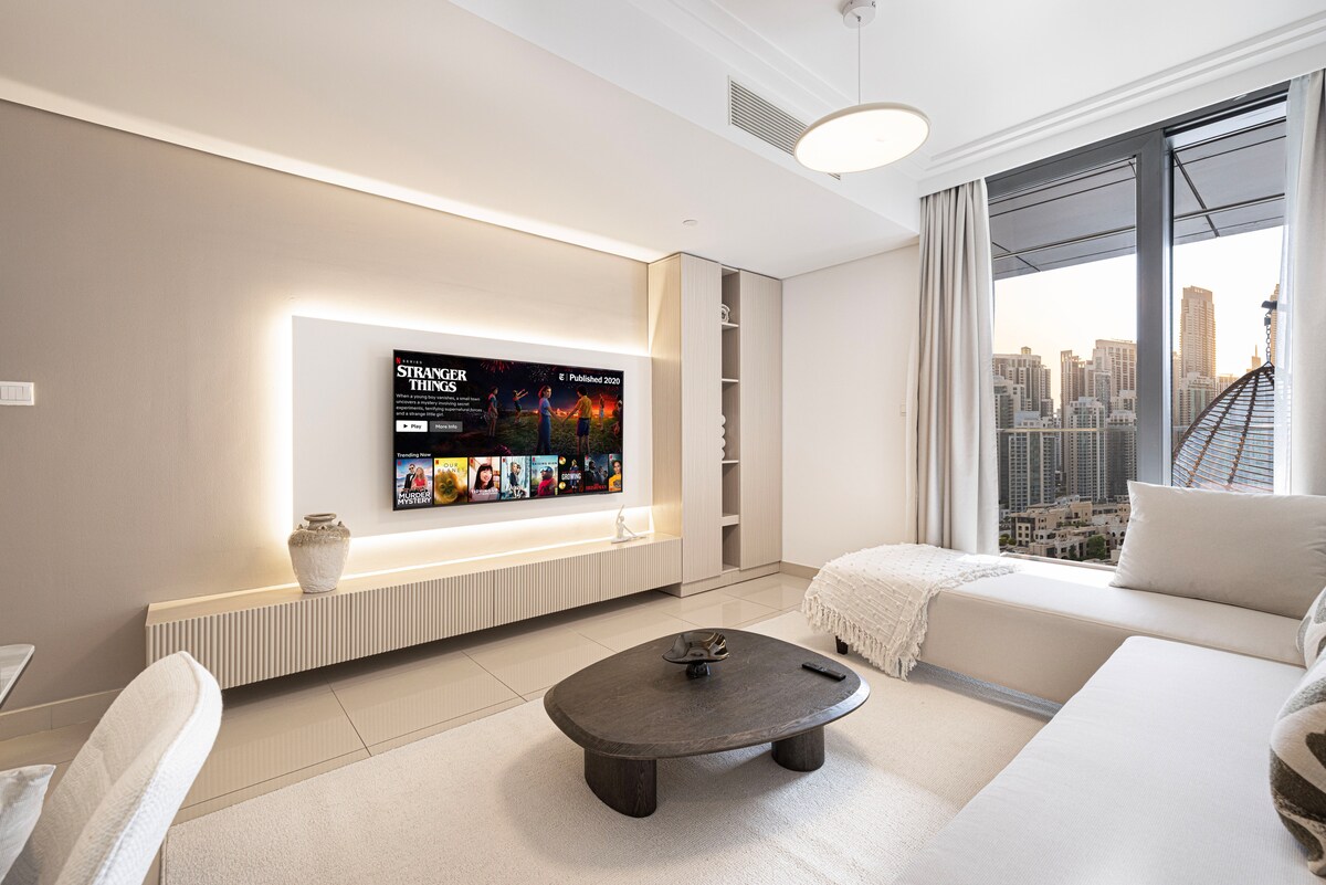 Popular Airbnb listing: Downtown Dubai Burj Khalifa View Dubai Mall access in Burj Khalifa