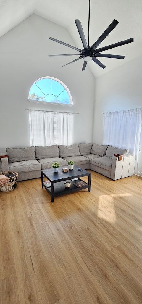 Successful Airbnb property: Townside Retreat near Lakepoint with 3 King beds in Cartersville