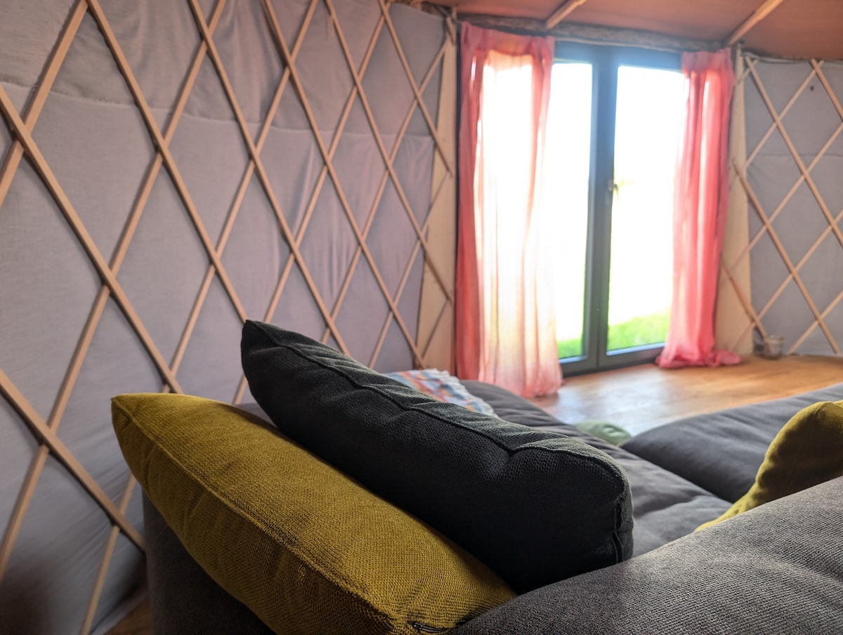 Successful Airbnb property: Nature experience yurt, Mannaz project yard, yard sauna in Ostprignitz Ruppin