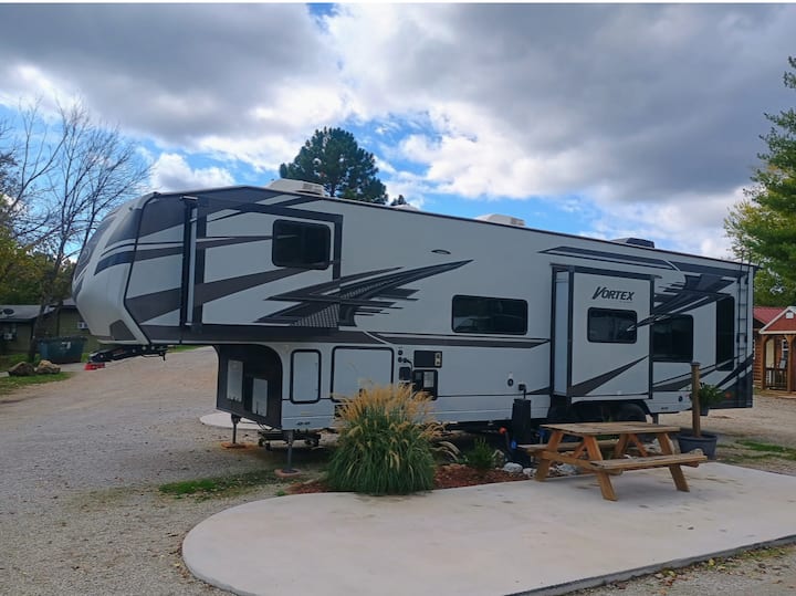 Forest River Rental Camper Experience - Eureka Springs, AR