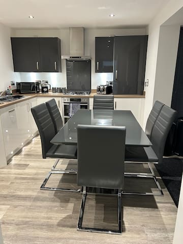 Modern Home in Edinburgh