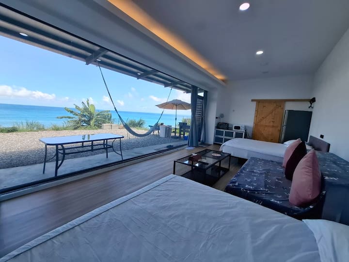 Large floor-to-ceiling windows, sea view, first row, quadruple room