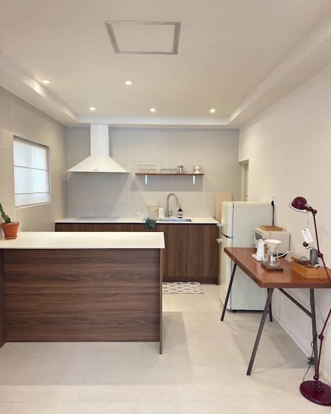 Fig Stay
stay fig

Warmth 
Full two-story single-family home
Jinju City, Jinju Jungang Market, Jinya
