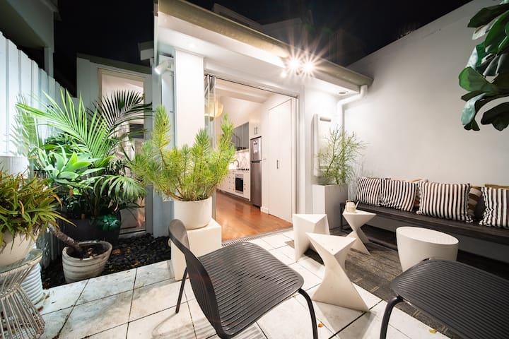 3br Urban Oasis Pool, Gym & Parking Surry Hills - Surry Hills