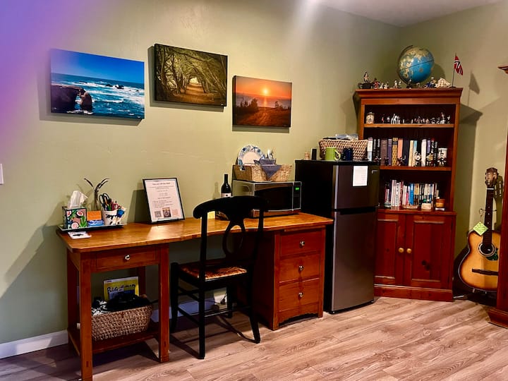 *Seaside-village Cottage* - Morro Bay, CA