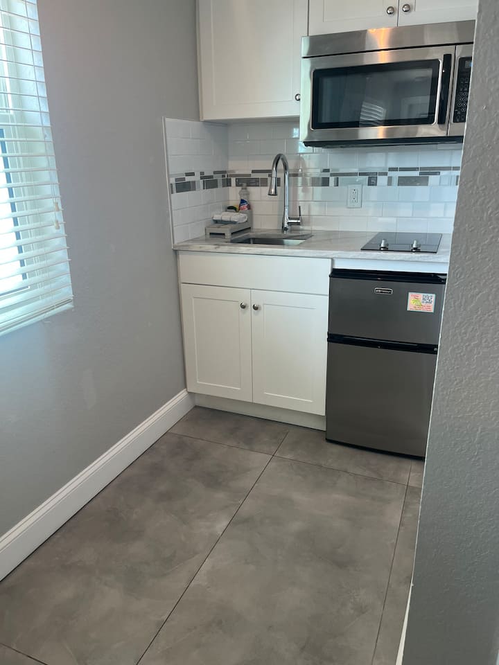 Renovated Double Efficiency - Venice, FL