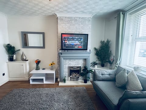 Lonsdale Terrace - 3 Bedrooms - Sleeps 6