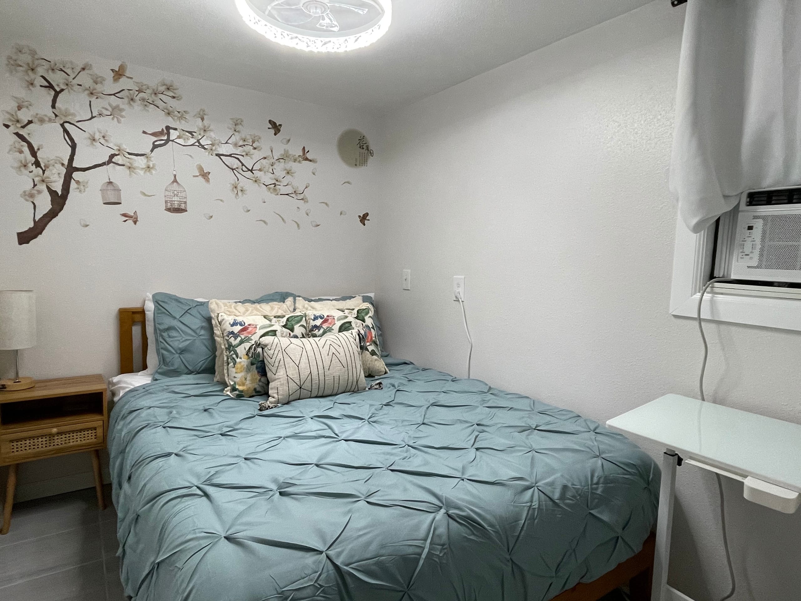 Newly Renovated Cozy 2Br 1Ba Apt in Waiakea Villas - Photo 10