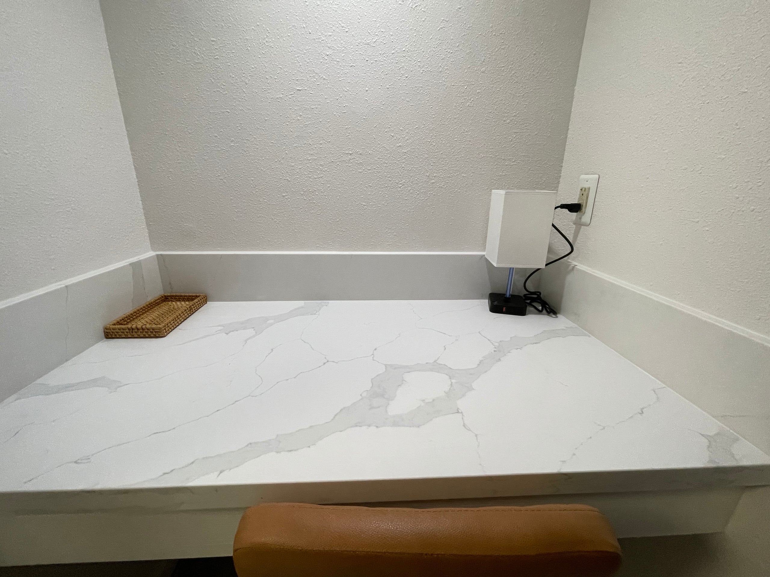 Newly Renovated Cozy 2Br 1Ba Apt in Waiakea Villas - Photo 15