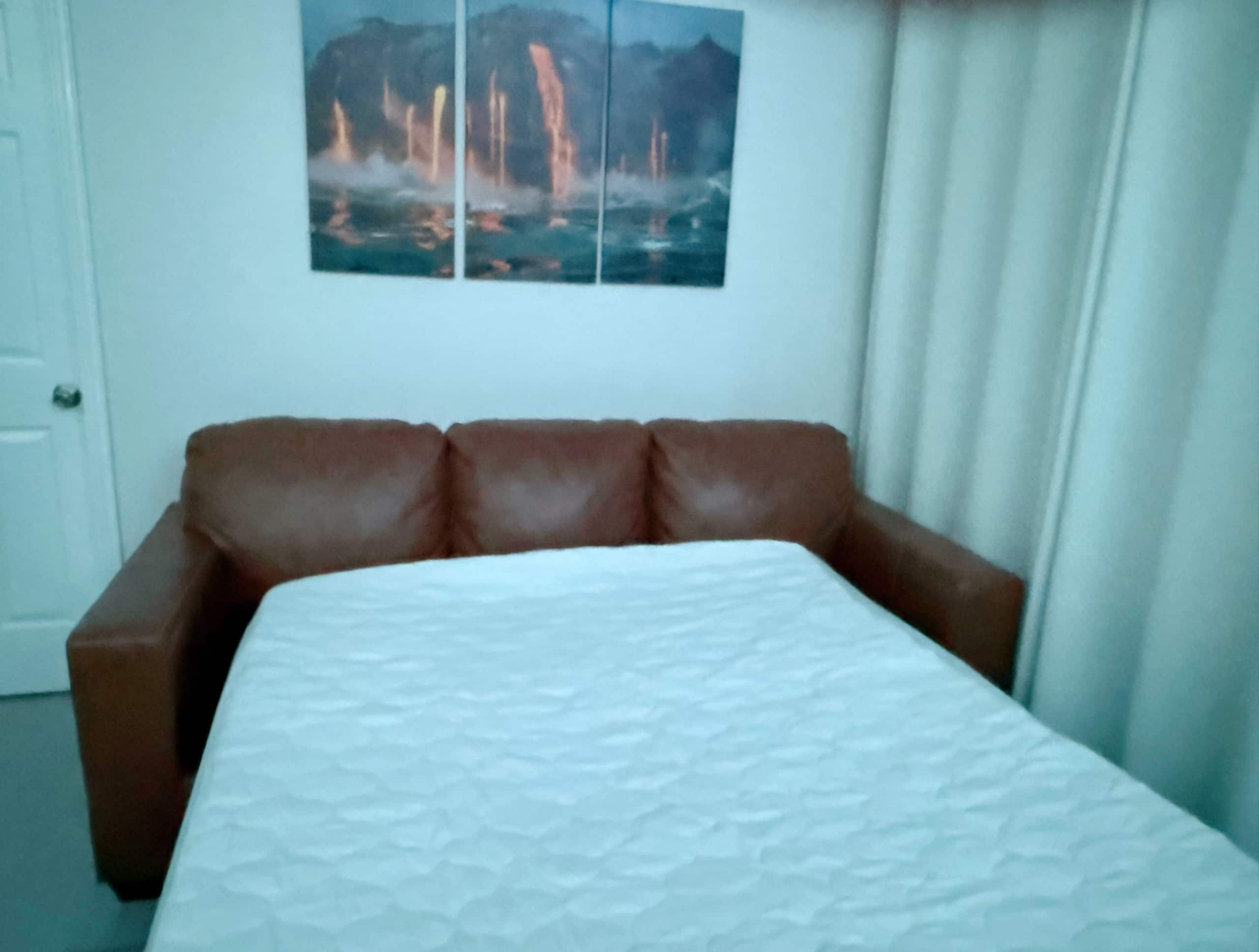 Newly Renovated Cozy 2Br 1Ba Apt in Waiakea Villas - Photo 6