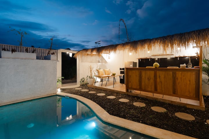 New Tropical 1 Br Pool Villa- Central Ulu Location - Uluwatu