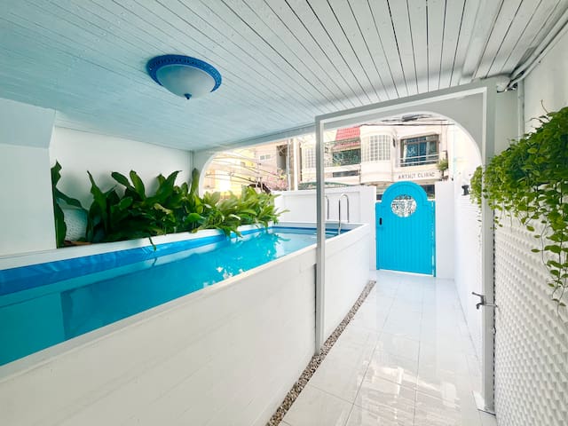 曼谷市中心素坤逸4卧 泳池别墅，步行可到Terminal21 , nana ,Asok gallery image 3