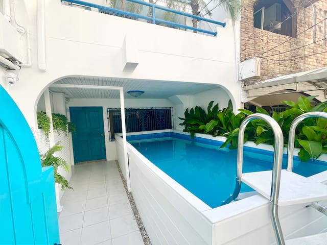 曼谷市中心素坤逸4卧 泳池别墅，步行可到Terminal21 , nana ,Asok gallery image 4