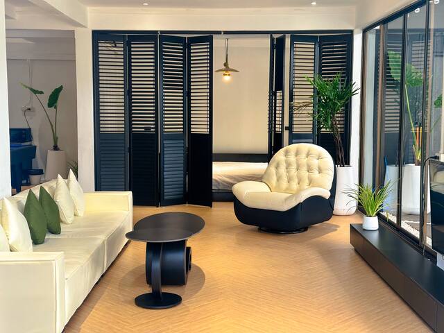 曼谷市中心素坤逸四卧别墅，牛仔街附近，双层别墅不怕地震，周围无高楼 gallery image 3