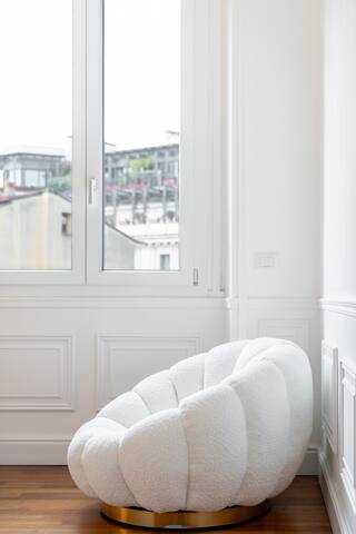 (Duomo) Luxury Design Apartment gallery image 4