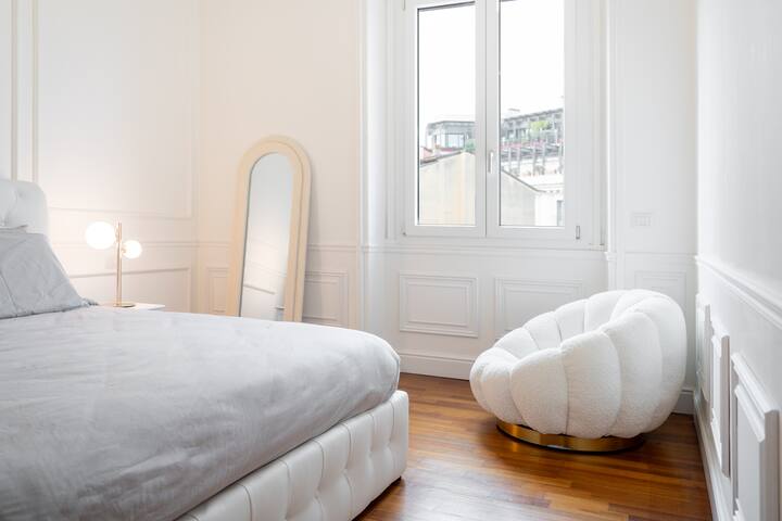 (Duomo) Luxury Design Apartment gallery image 5