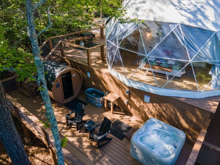 Hummingbird Dome Wellness Glamping Sauna & Hot Tub - Dome houses