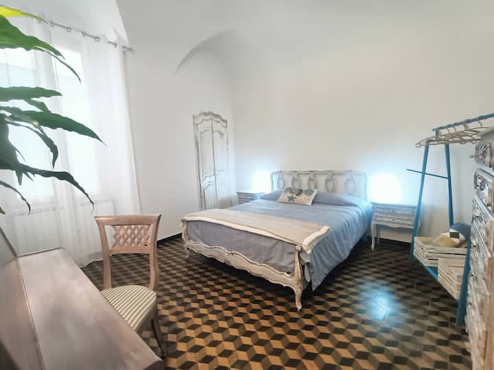 საძინებელი 2