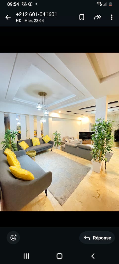 Sublime villa with pool.