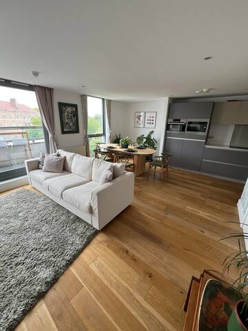 Vibrant Islington Flat gallery image 2