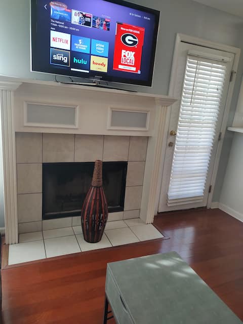 Popular Airbnb listing: The Spacious Suite Lyfe in Riverdale