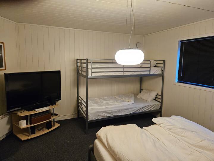 4-členná izba s manželskou posteľou a rozkladacou pohovkou