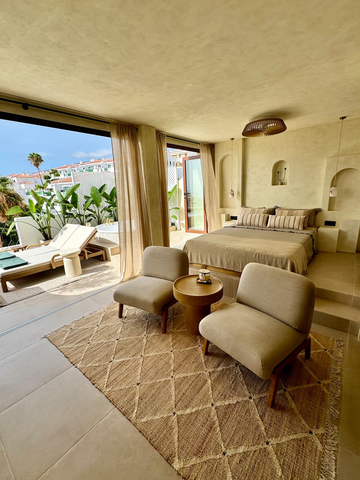 Luxury Apartments for Rent in Edgewater Acres, Ocean City, MD