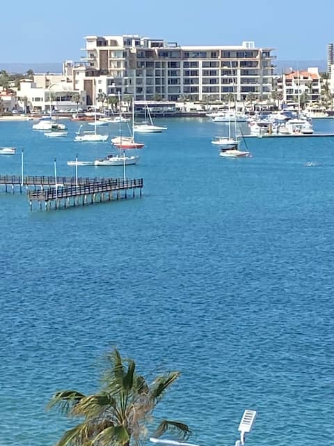 Top performing Airbnb: Condo Vista Coral Condo 2b/2b amazing views in La Paz